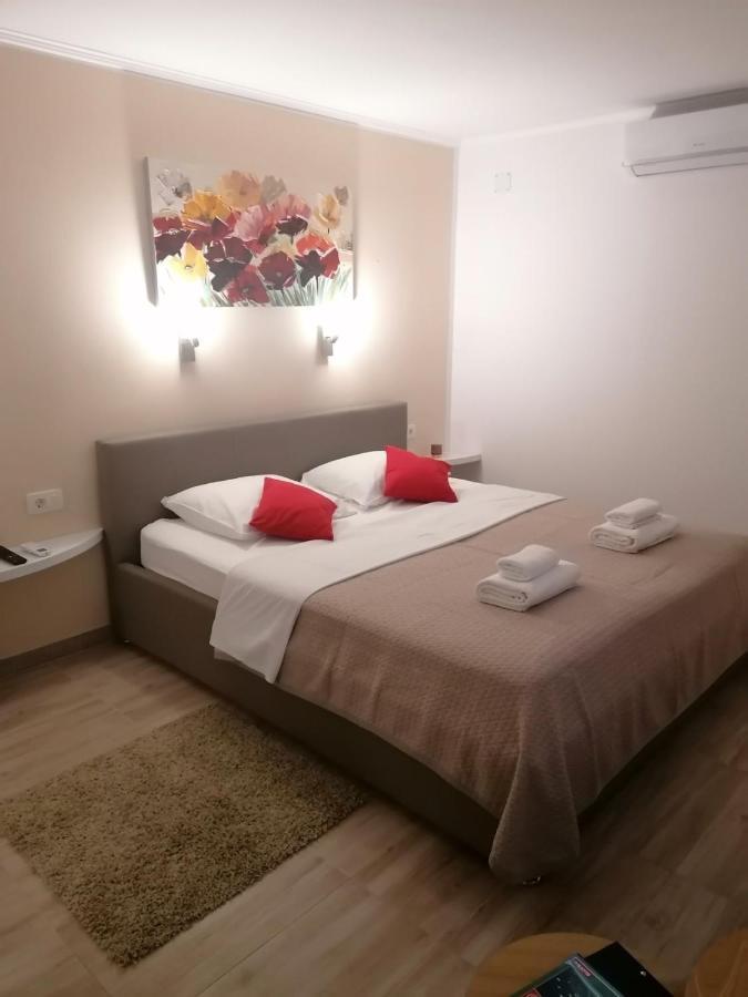 Alfa Apartment *
